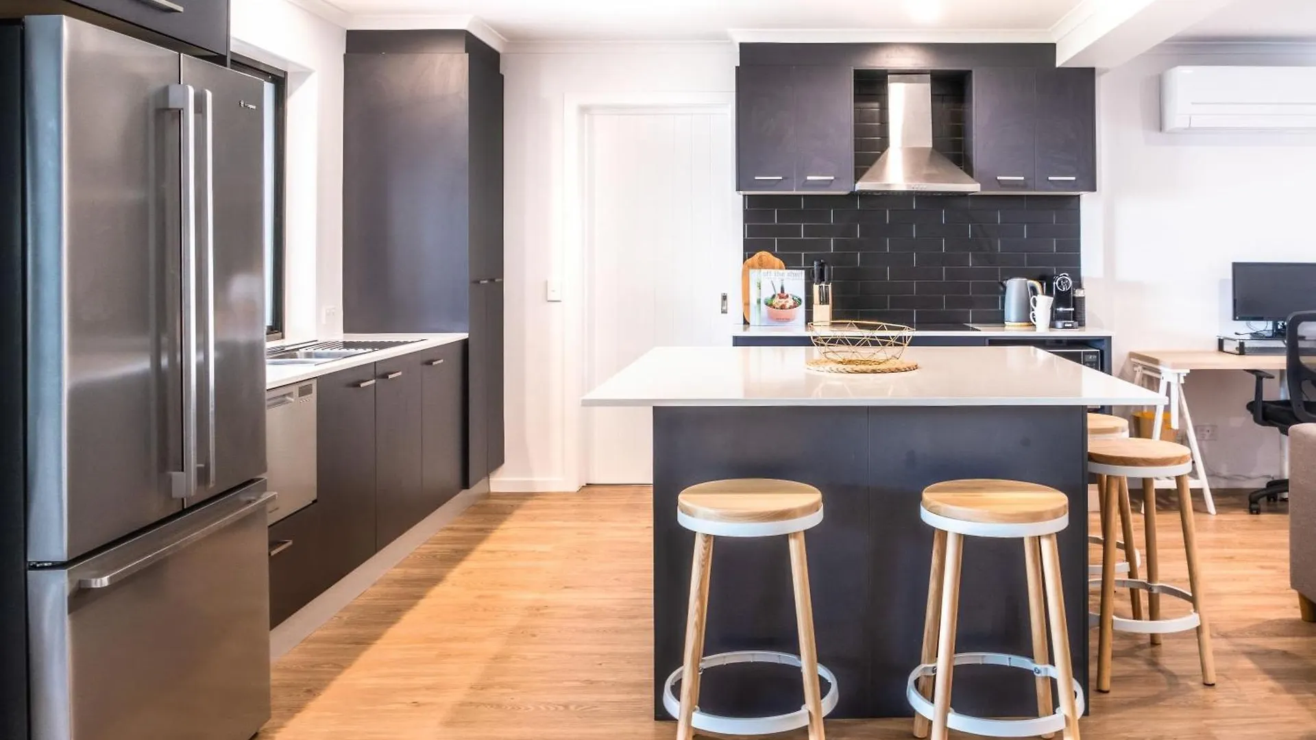Villa Modern Pet-Friendly Mudjimba Townhouse 0*,