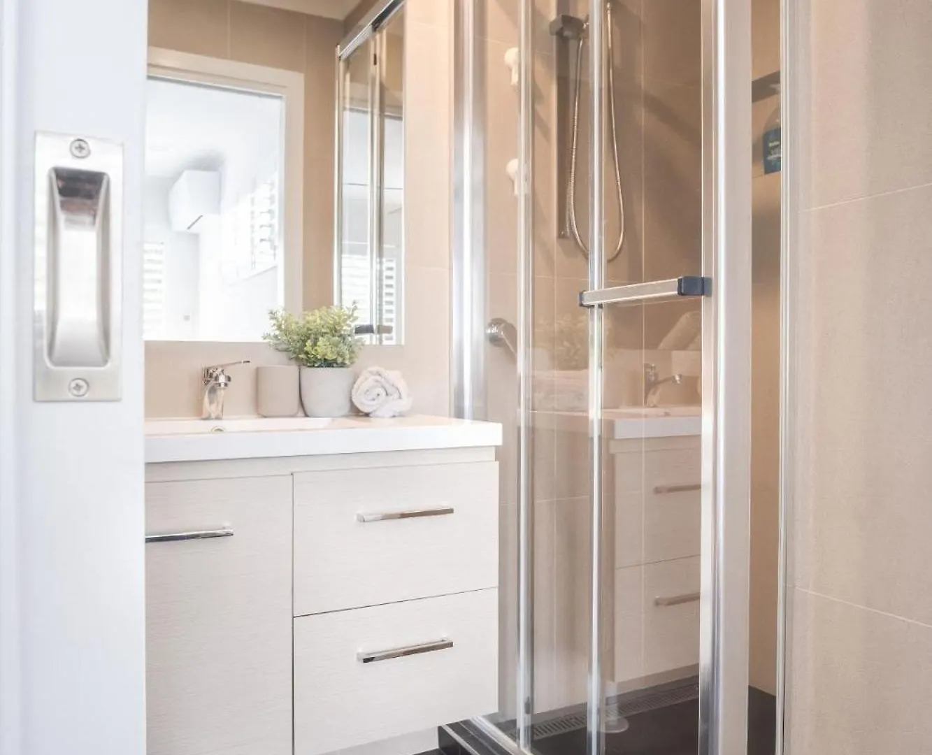 Villa Modern Pet-Friendly Mudjimba Townhouse